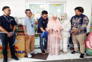 BRI Gandeng Indogrosir Resmikan Outlet Mitra Bantu Kembangkan Usaha Mikro 