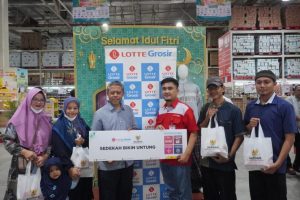 Baznas dan LOTTE Grosir Salurkan Paket Hidangan Berkah Ramadhan