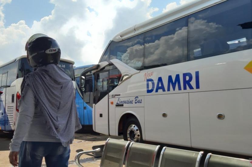 Mudahkan Akses Bandara Kertajati, Pemerintah Hadirkan Bus Damri dengan Harga Terjangkau