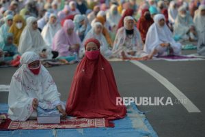 Dinkes DKI Wajibkan Jamaah Shalat Id yang tak Enak Badan dan Komorbid Pakai Masker