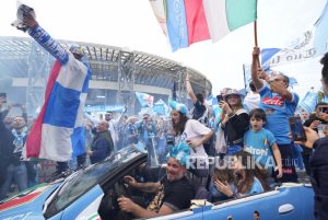 Ditahan 1-1 Salernitana, Pesta Scudetto Napoli Tertunda