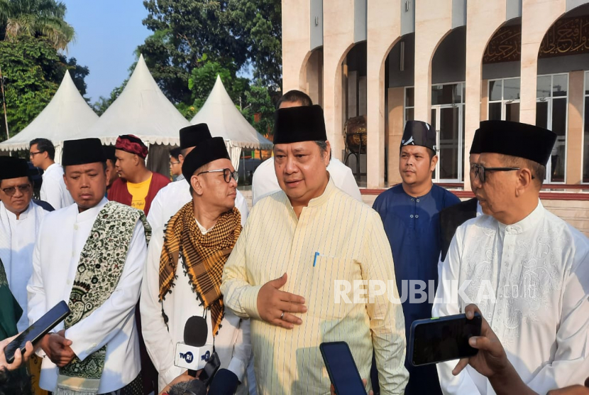 Ganjar Jadi Capres PDIP, Ketum Golkar: Kita Lebaran Dulu