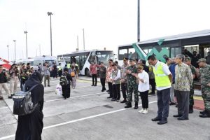 Garuda Indonesia Evakuasi 385 WNI dari Sudan