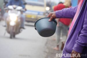 Gubernur Sumbar Peringatkan Peminta Sumbangan di Tengah Jalan