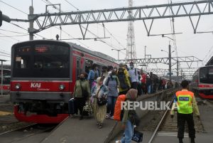 Jumlah Penumpang KRL Commuterline Diprediksi Tembus 1 Juta Penumpang