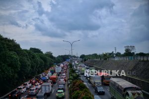 Kapasitas Lajur Tol Jakarta-Cikampek Ditingkatkan Selama Arus Mudik