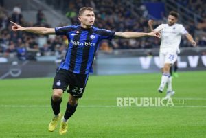 Tak Mau Keluar dari Inter Milan, Barella Bisa Bikin Penggemar Liverpool Gigit Jari