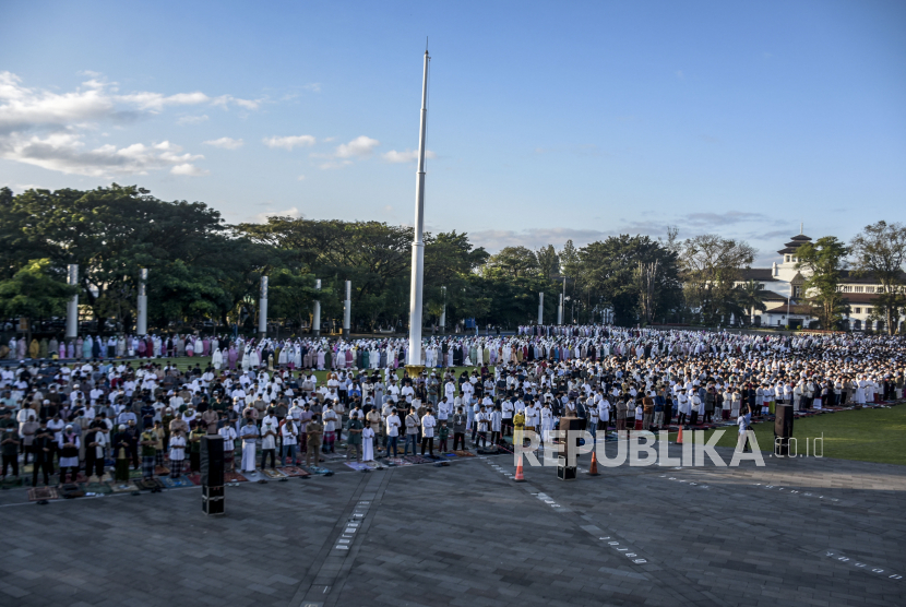 Menag Imbau Pemda Akomodir Permohonan Izin Fasilitas untuk Giat Keagamaan