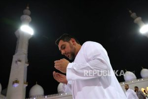 Mencari Kemuliaan Malam Lailatul Qadar di Abu Dhabi