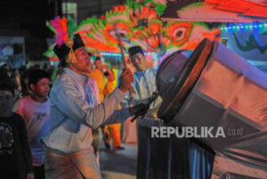 Meriahnya Festival Arakan Sahur di Jambi