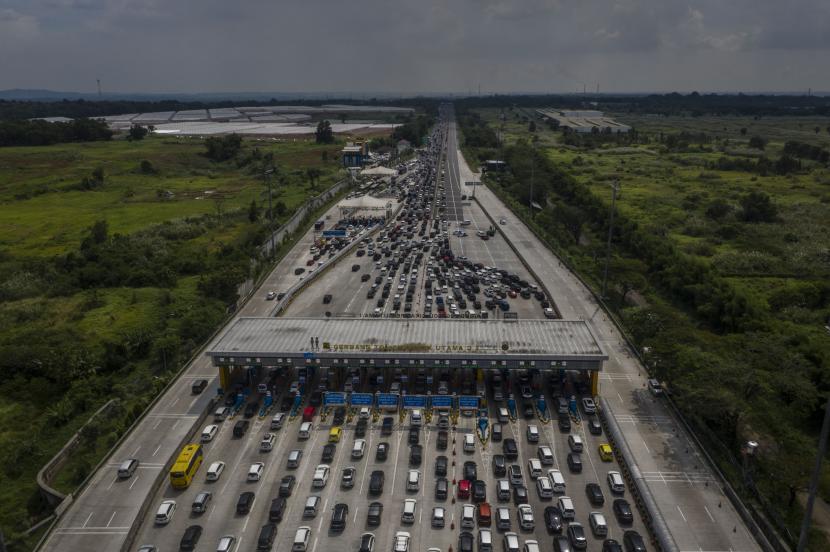 Pemerintah Beri Diskon 20 Persen Bagi Pemudik di Tol Cikampek dan Kalihurip