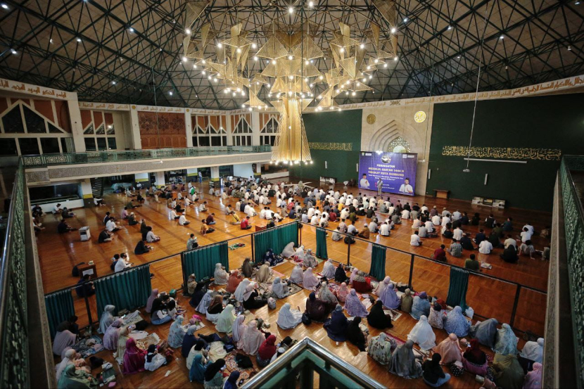 Peringatan malam Nuzulul Quran di Masjid Al Ukhuwah/Humas Pemkot Bandung