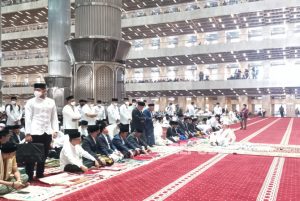 Pesan Wapres di Hari Raya: Hindari Sikap Berlebihan dan Memantik Permusuhan
