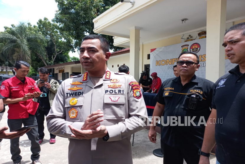 Polisi Ciduk Ayah Bunuh Bayi Hasil Hubungan dengan Anak Tirinya di Bekasi