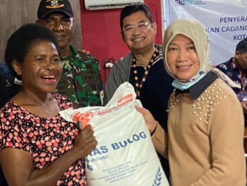 Pos Indonesia Pantau Distribusi Bantuan Pangan CBP di Jayapura