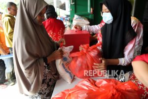 Safari Ramadhan BUMN, PKT Salurkan Bantuan Rp 3,2 Miliar di Bontang