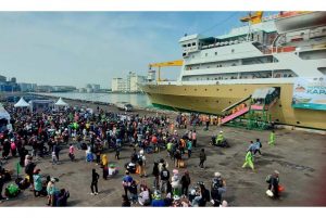 Serunya Mudik Naik Kapal Laut