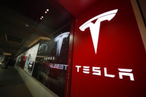 Tesla Bangun Pabrik Baterai Baru di Shanghai