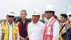 Tinjau Tol Mudik, Menko PMK Pastikan Fasilitas Bertambah