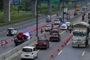 Tol Jakarta-Cikampek Diterapkan Buka Tutup Contraflow