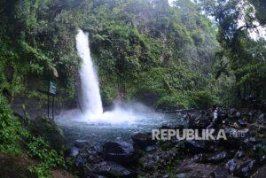 Viral Rumah Abah Jajang Menghadap ke Curug, Pemkab Cianjur Senang Wisatawan Berdatangan