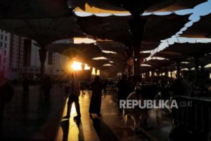 Bacaan Niat Sholat Subuh, Doa Qunut, dan Tata Caranya Lengkap