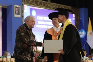 UGM Wisuda Sembilan Lulusan Program ASEAN Master, Ini Tujuan Programnya