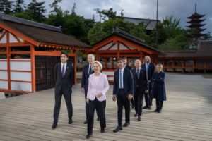 G7 ‘Membaca’ Sejarah Kuil Itsukushima dan Gerbang Torii