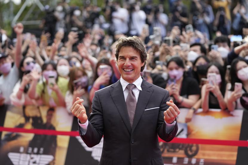 Bakal Hadiri Pemahkotaan Raja Charles, Seakrab Ini Tom Cruise dengan Keluarga Kerajaan