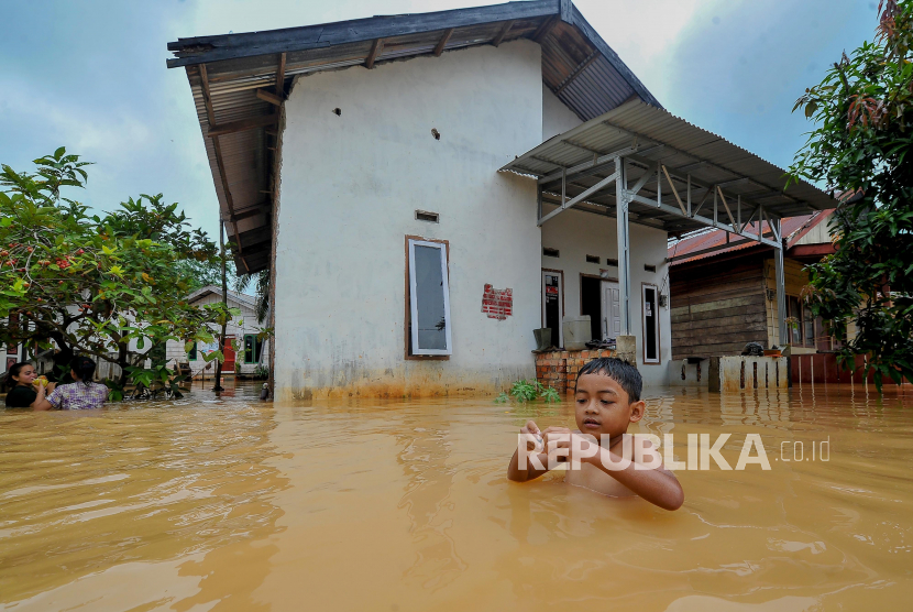 Banjir di Jambi Berangsur Surut