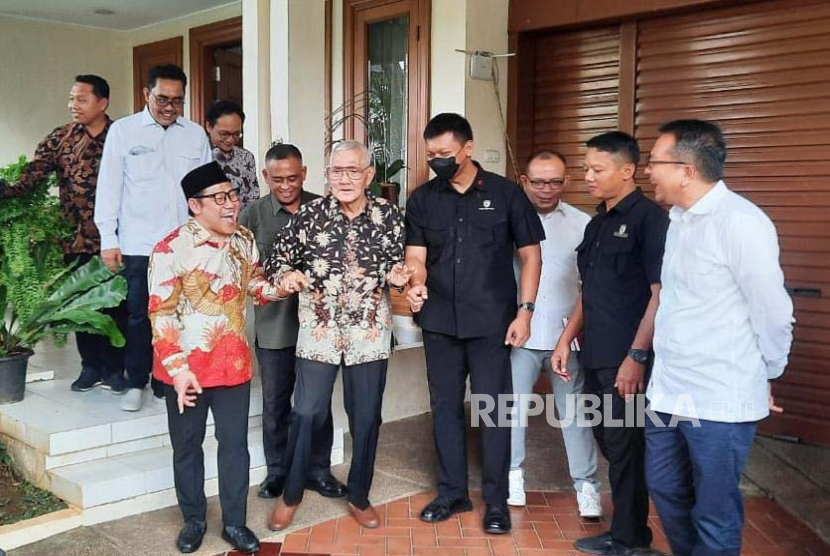 Ditemui Cak Imin, Eks Wapres Try Sutrisno Ungkap 3 Kriteria Cawapres