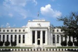 Ekonom Prediksi Sektor Usaha Melambat Bila Suku Bunga The Fed Naik