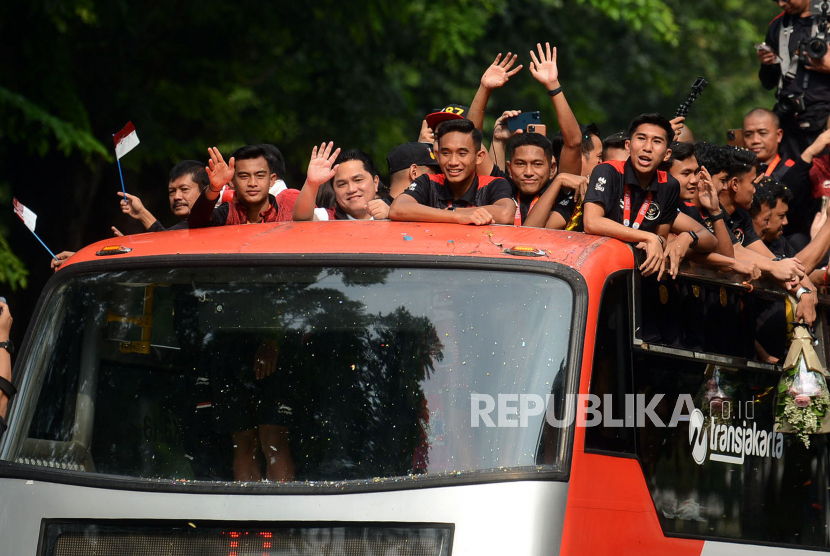 Dikritik Warganet, Wali Kota Surabaya Pilih Batalkan Konvoi Timnas Indonesia