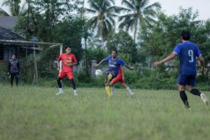 GMP Ajak Para Pemuda Benahi Lapangan Bola dan Gelar Pertandingan Persinga U-21 Vs Legend