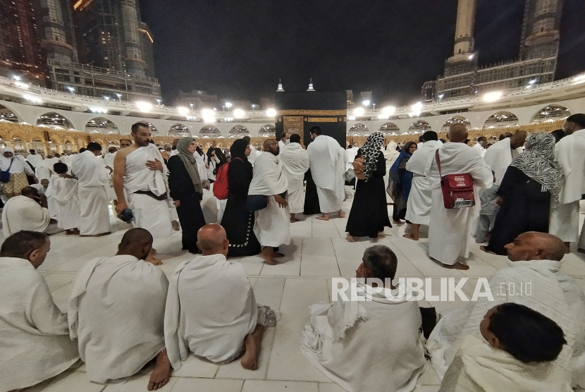 Menunda Sholat Isya, Bolehkah? | Republika Online