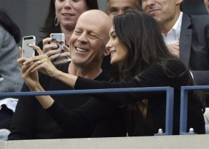 Bruce Willis Alami Demensia, Istri Ungkap Sulitnya Menjadi Caregiver