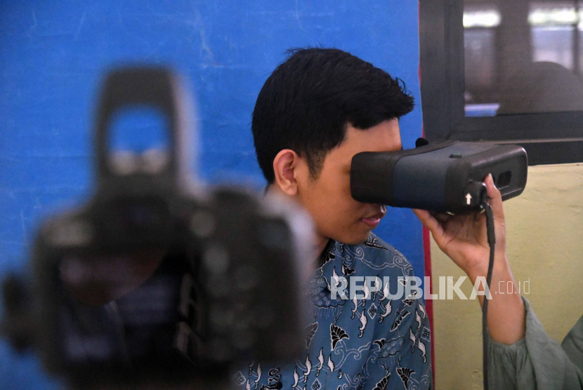 Jemput Bola Perekaman KTP-Elektronik di Sekolah