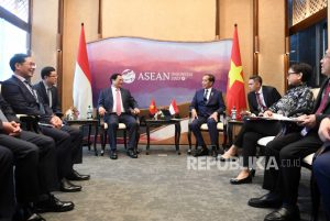 Jokowi dan PM Vietnam Bahas Target Perdagangan 15 Miliar Dolar AS