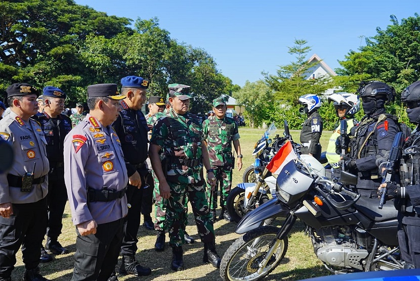 Kapolri dan Panglima Tegaskan TNI-Polri Bersinergi dan Solid Amankan KTT ASEAN