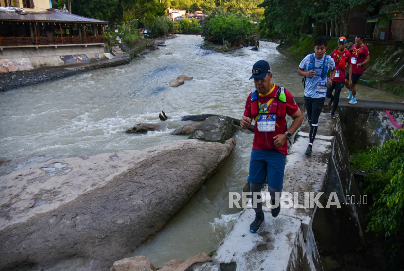 Lomba Lari Bukit Lawang Orangutan Trail Run 2023