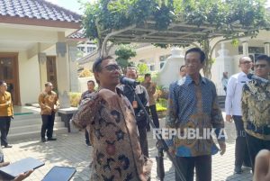 Mahfud Soroti Fenomena ‘Industri Hukum’, Oknum Polisi dan Jaksa Peras Proyek di Daerah