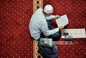 Makna Akhlak Alquran Seperti yang Dilakukan Rasulullah