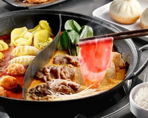 Mencicipi Hot Pot dan Shao Kao Khas Mongolia di Happy Sheep