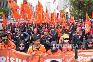 Partai Buruh Ancam Geruduk Perusahaan yang Syaratkan ‘Staycation’ untuk Perpanjang Kontrak