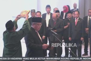 Perry Warjiyo Resmi Jabat Gubernur BI Periode Kedua