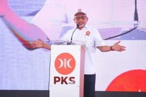 Presiden PKS Puji Kenegarawanan Surya Paloh