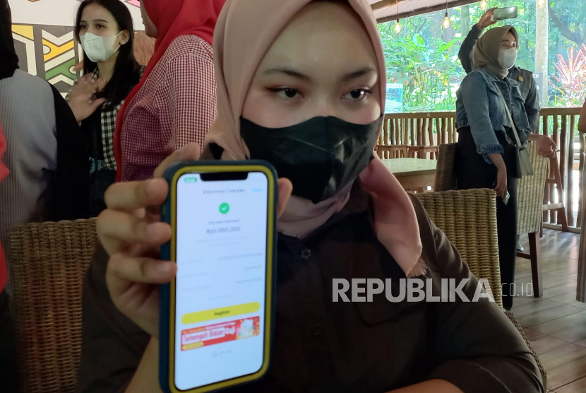 Puluhan Warga Diduga Tertipu Rekrutmen Kerja, Catut Kebun Binatang Bandung