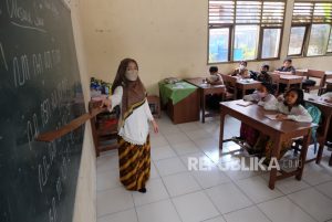 SD dan SMP di Solo Masih Kekurangan 300an Tenaga Guru