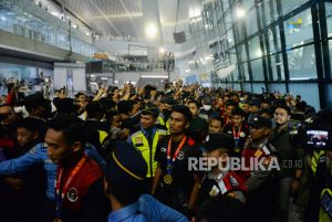 Suporter Asal Indramayu Ikut Sambut Timnas U-22 di Bandara Soekarno-Hatta