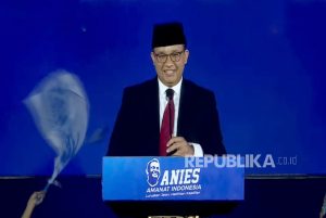 Cerita Anies Pegang Cakra Pangeran Diponegoro dan Bantahan Telikung Jokowi